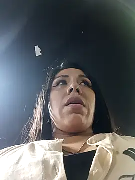 Snapshot of Karenn12 chatting on 8, 11, 2025 Karenn12 online show from 8, 11, 2025