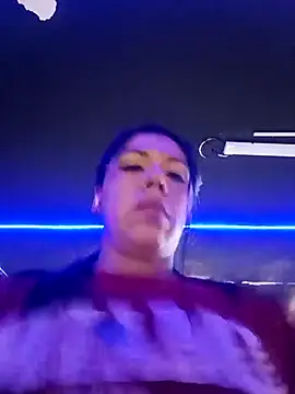 Snapshot of Karenn12 chatting on 5, 2, 2026 Karenn12 online show from 5, 2, 2026