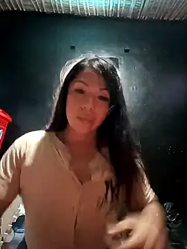 Snapshot of Karenn12 chatting on 14, 2, 2026 Karenn12 online show from 14, 2, 2026