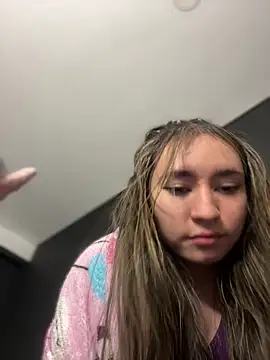 Sophie LS online show from 22, 3, 2025