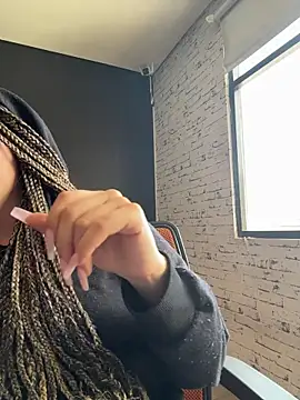 Sophie LS online show from 5, 2, 2026