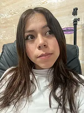 Snapshot of sarawiliamx chatting on 8, 1, 2026 sarawiliamx online show from 8, 1, 2026