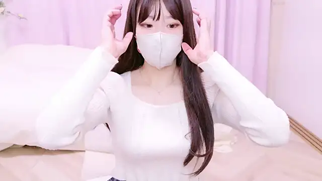 Snapshot of SUZU-oO chatting on 16, 1, 2025 SUZU-oO online show from 16, 1, 2025