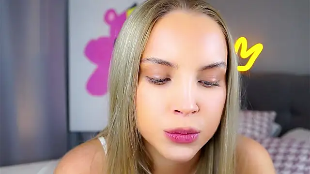 Snapshot of AftonConnett chatting on 26, 10, 2025 AftonConnett online show from 26, 10, 2025