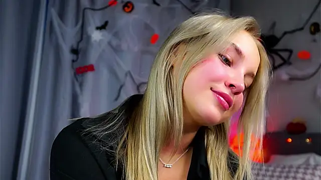 Snapshot of AftonConnett chatting on 31, 10, 2025 AftonConnett online show from 31, 10, 2025