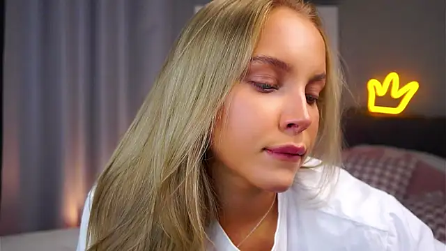 Snapshot of AftonConnett chatting on 9, 11, 2025 AftonConnett online show from 9, 11, 2025