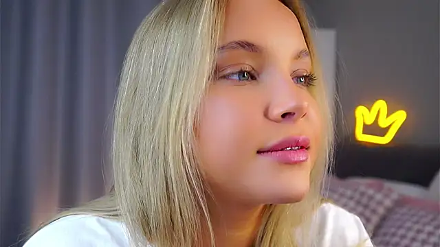 Snapshot of AftonConnett chatting on 12, 11, 2025 AftonConnett online show from 12, 11, 2025