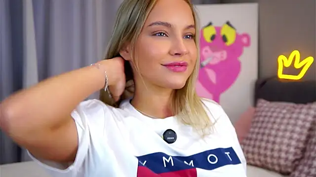 Snapshot of AftonConnett chatting on 19, 11, 2025 AftonConnett online show from 19, 11, 2025