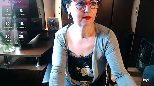 Snapshot of exymilf_ chatting on 12, 3, 2025 exymilf online show from 12, 3, 2025