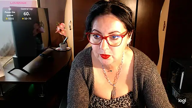 Snapshot of exymilf_ chatting on 16, 10, 2025 exymilf online show from 16, 10, 2025