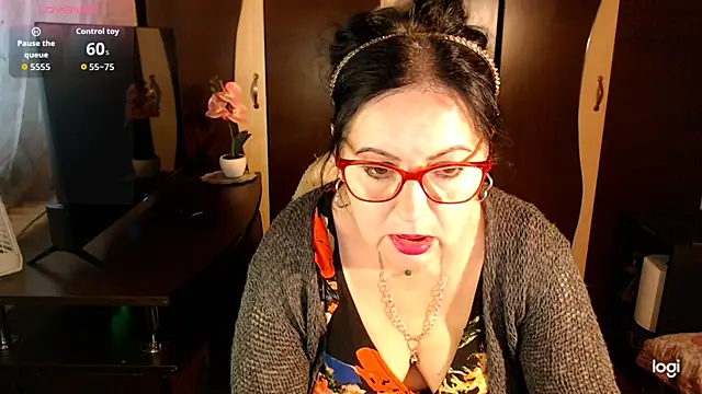 Snapshot of exymilf_ chatting on 12, 11, 2025 exymilf online show from 12, 11, 2025