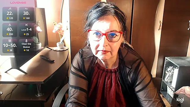 Snapshot of exymilf_ chatting on 25, 11, 2025 exymilf online show from 25, 11, 2025