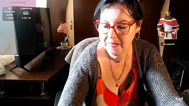 Snapshot of exymilf_ chatting on 1, 12, 2025 exymilf online show from 1, 12, 2025