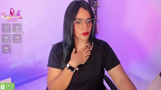 Snapshot of isabella_aristi03 chatting on 12, 10, 2025 isabella aristi03 online show from 12, 10, 2025