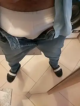 Snapshot of ptrz990 chatting on 5, 11, 2025 ptrz990 online show from 5, 11, 2025