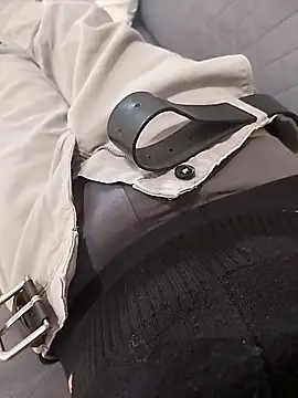 Snapshot of ptrz990 chatting on 13, 11, 2025 ptrz990 online show from 13, 11, 2025