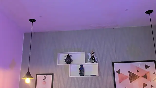 Snapshot of Valeria_roussi chatting on 27, 12, 2024 Valeria roussi online show from 27, 12, 2024