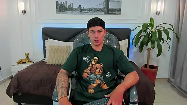 Snapshot of Damian23__ chatting on 20, 11, 2025 Damian23 online show from 20, 11, 2025