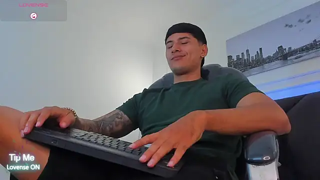 Damian23   online show from 12, 2, 2026