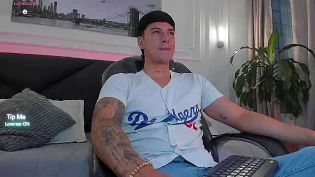 Damian23   online show from 8, 4, 2026