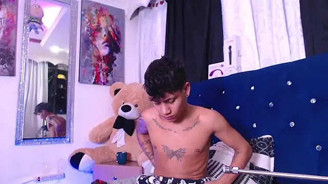 Snapshot of Sexys_Boys_Hot1 chatting on 23, 10, 2025 Sexys Boys Hot1 online show from 23, 10, 2025