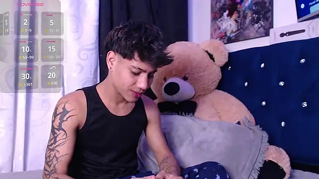 Snapshot of Sexys_Boys_Hot1 chatting on 11, 11, 2025 Sexys Boys Hot1 online show from 11, 11, 2025