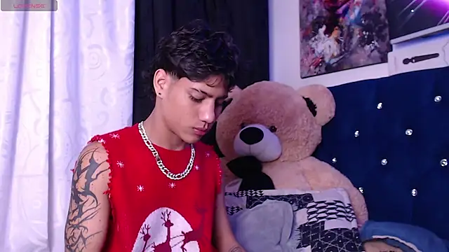 Snapshot of Sexys_Boys_Hot1 chatting on 20, 11, 2025 Sexys Boys Hot1 online show from 20, 11, 2025