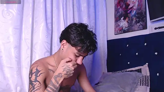 Snapshot of Sexys_Boys_Hot1 chatting on 4, 12, 2025 Sexys Boys Hot1 online show from 4, 12, 2025