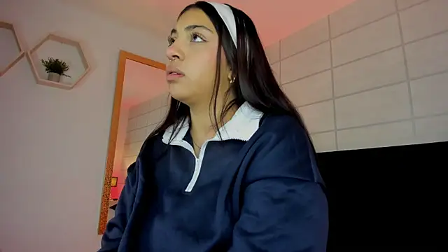 Christine Laam online show from 28, 10, 2025