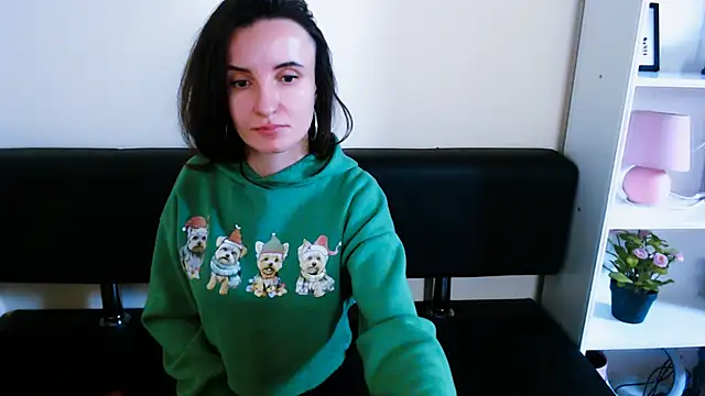 Snapshot of LaimaV_ chatting on 28, 12, 2024 LaimaV online show from 28, 12, 2024