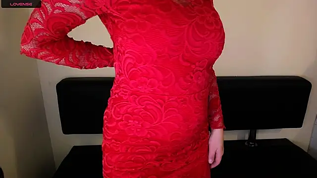 Snapshot of LaimaV_ chatting on 9, 9, 2025 LaimaV online show from 9, 9, 2025