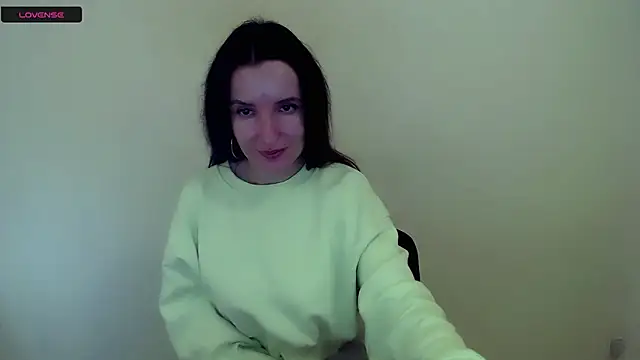 Snapshot of LaimaV_ chatting on 2, 10, 2025 LaimaV online show from 2, 10, 2025