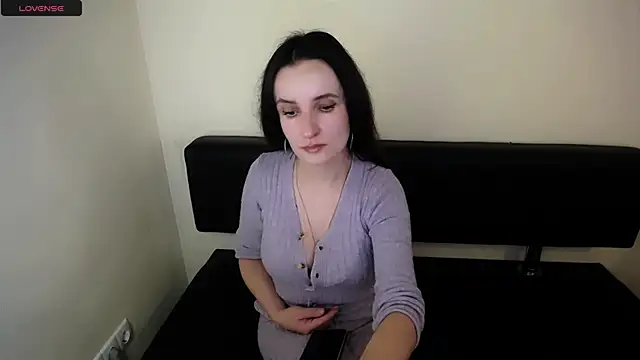 Snapshot of LaimaV_ chatting on 10, 10, 2025 LaimaV online show from 10, 10, 2025