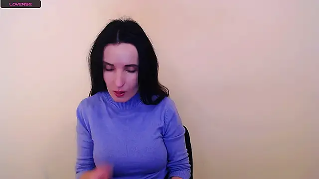 Snapshot of LaimaV_ chatting on 16, 10, 2025 LaimaV online show from 16, 10, 2025