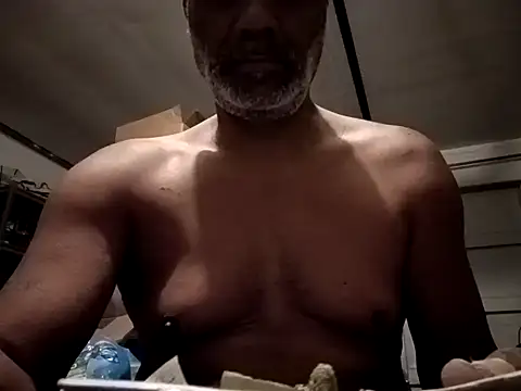 Snapshot of yasohw chatting on 6, 12, 2024 yasohw online show from 6, 12, 2024