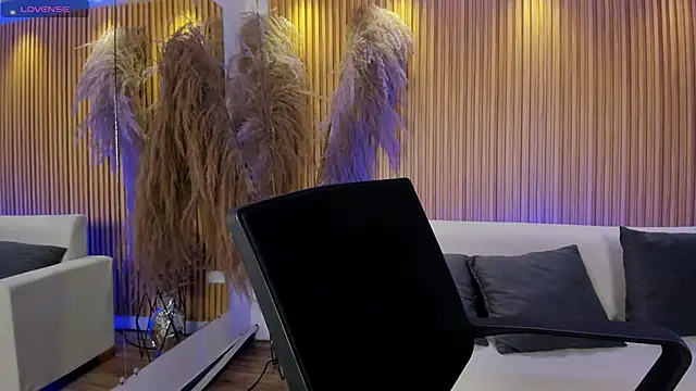 Snapshot of Caro_Garcia chatting on 13, 3, 2025 Caro Garcia online show from 13, 3, 2025