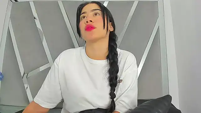 Snapshot of Sofia-candyht chatting on 31, 1, 2025 Sofia-candyht online show from 31, 1, 2025