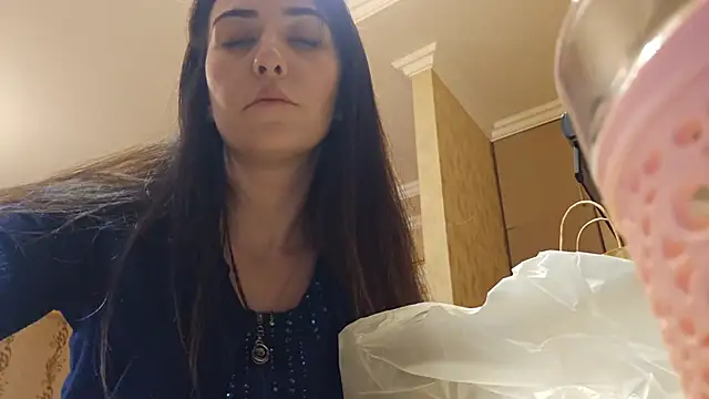 AlejandraDelaney online show from 28, 2, 2025