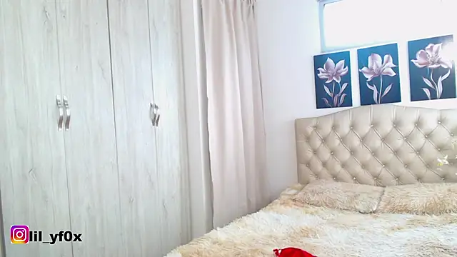 lily f00x online show from 19, 11, 2025