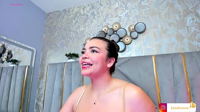 KimDevinne online show from 26, 9, 2025