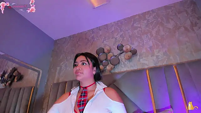 KimDevinne online show from 7, 3, 2026