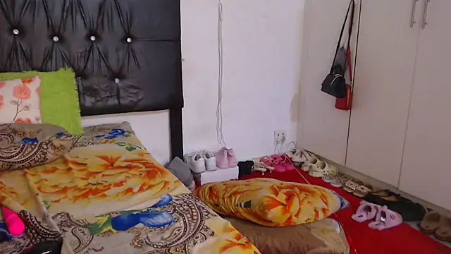 Snapshot of BigbootyNickyx chatting on 7, 10, 2025 BigbootyNickyx online show from 7, 10, 2025