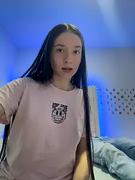 lunitayliam online show from 26, 9, 2025