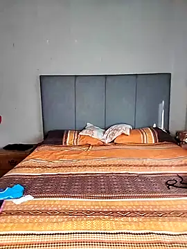 Snapshot of ThickPearlx23 chatting on 1, 4, 2026 ThickPearlx23 online show from 1, 4, 2026