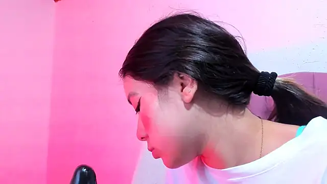 Snapshot of teffy_lee chatting on 12, 12, 2024 teffy lee online show from 12, 12, 2024