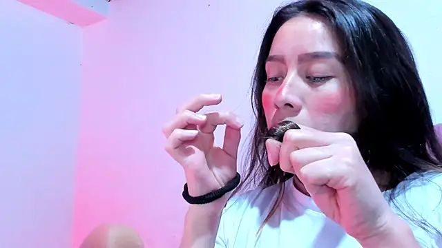 Snapshot of teffy_lee chatting on 29, 12, 2024 teffy lee online show from 29, 12, 2024