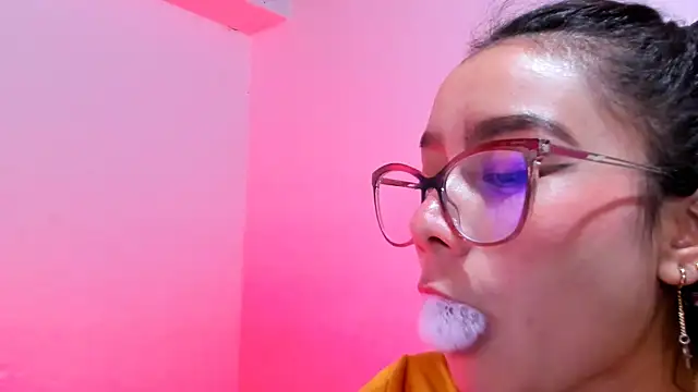 Snapshot of teffy_lee chatting on 30, 12, 2024 teffy lee online show from 30, 12, 2024