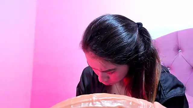 Snapshot of teffy_lee chatting on 1, 1, 2025 teffy lee online show from 1, 1, 2025