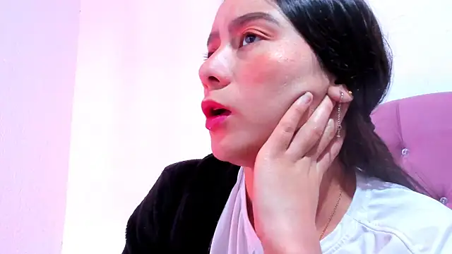 Snapshot of teffy_lee chatting on 4, 1, 2025 teffy lee online show from 4, 1, 2025