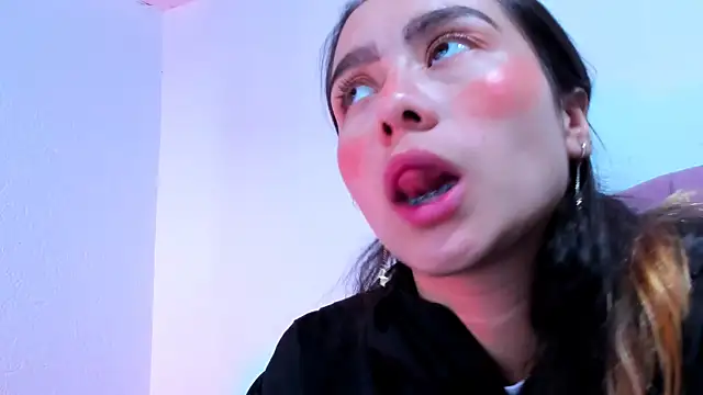 Snapshot of teffy_lee chatting on 6, 1, 2025 teffy lee online show from 6, 1, 2025